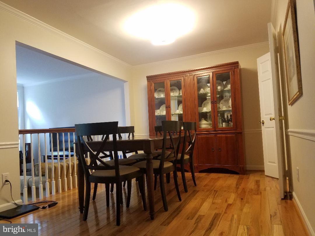 TOWNES OF WAKEFIELD - Residential Lease