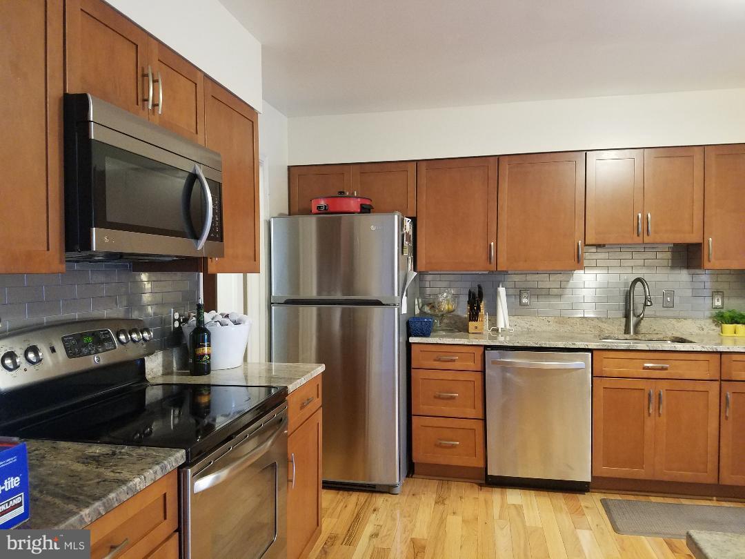 TOWNES OF WAKEFIELD - Residential Lease