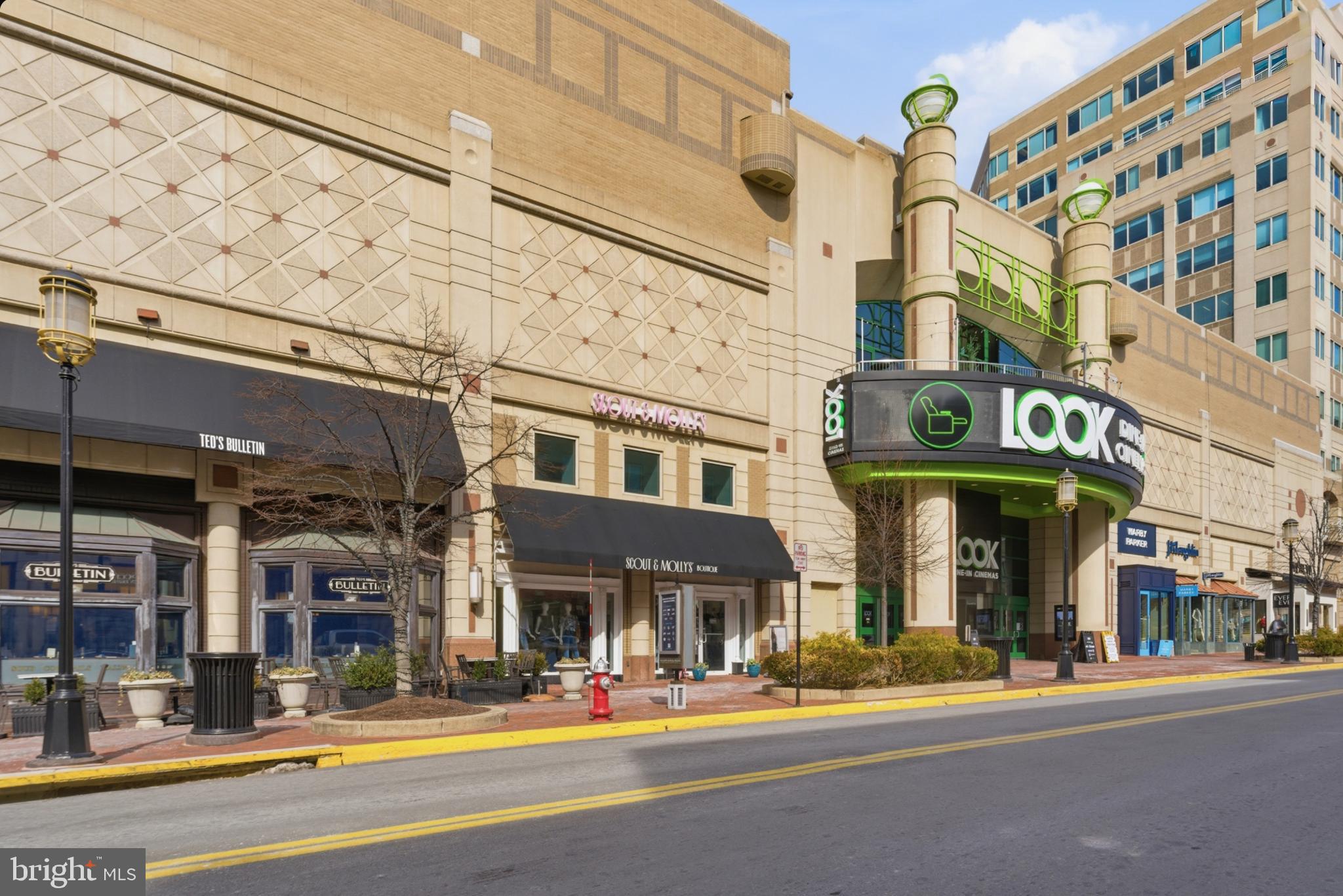 RESTON TOWN CENTER - Residential