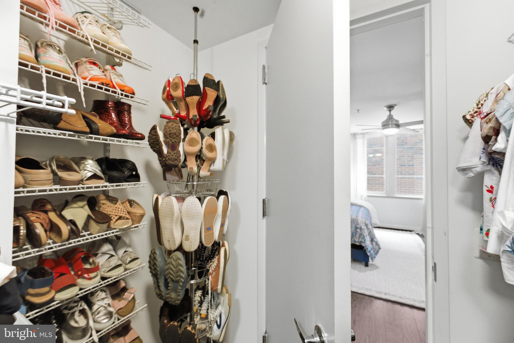 RESTON TOWN CENTER - Residential