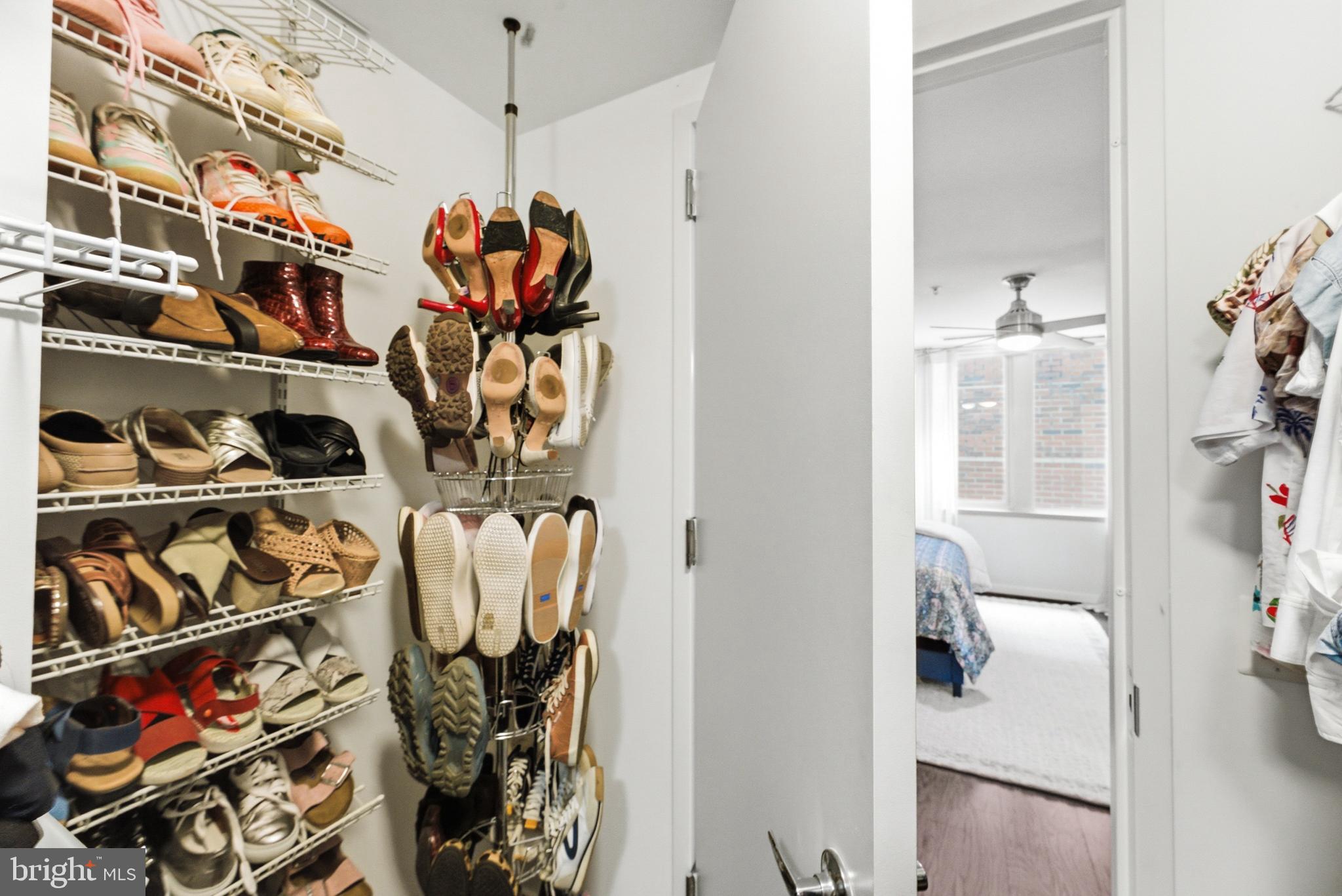 RESTON TOWN CENTER - Residential