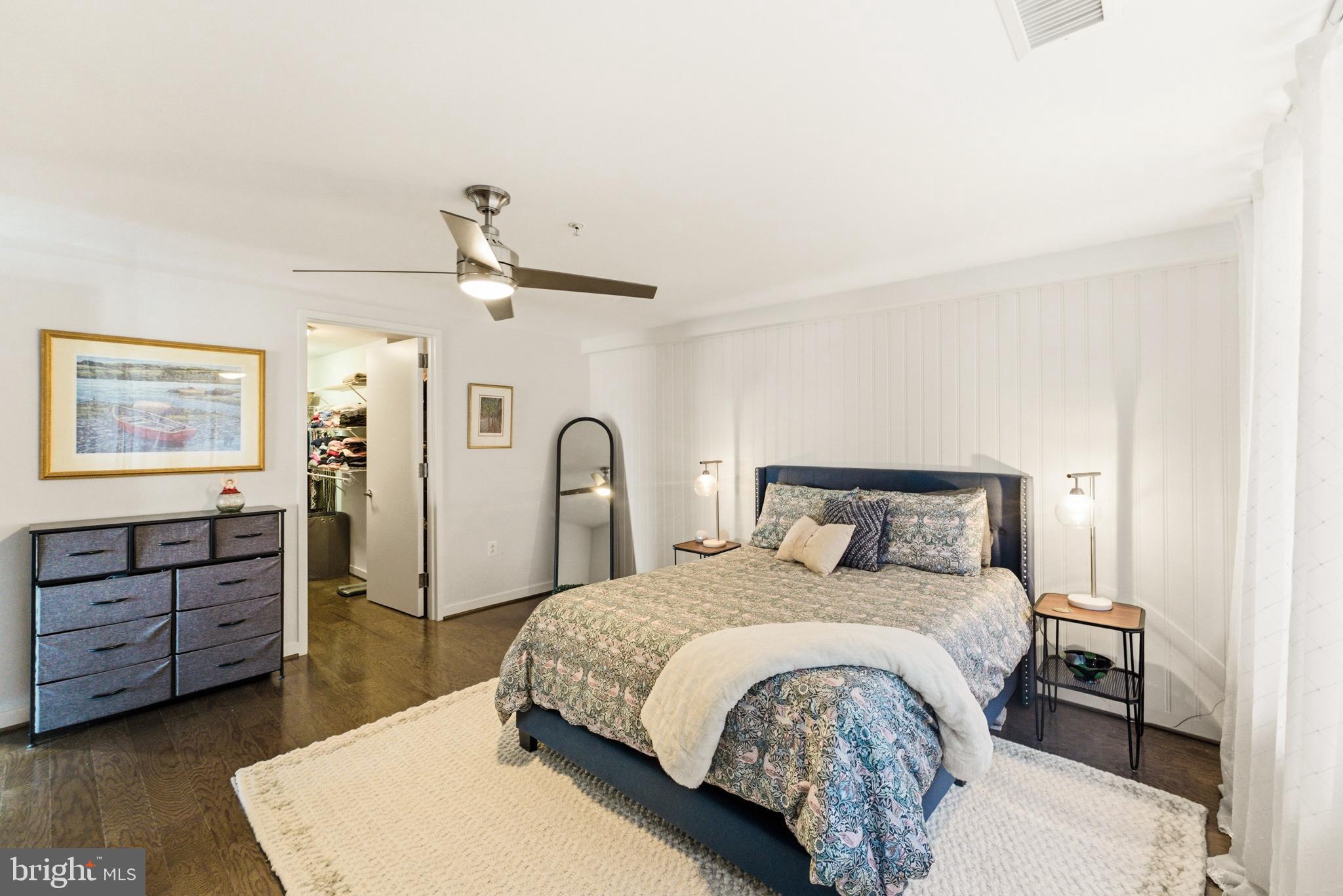 RESTON TOWN CENTER - Residential