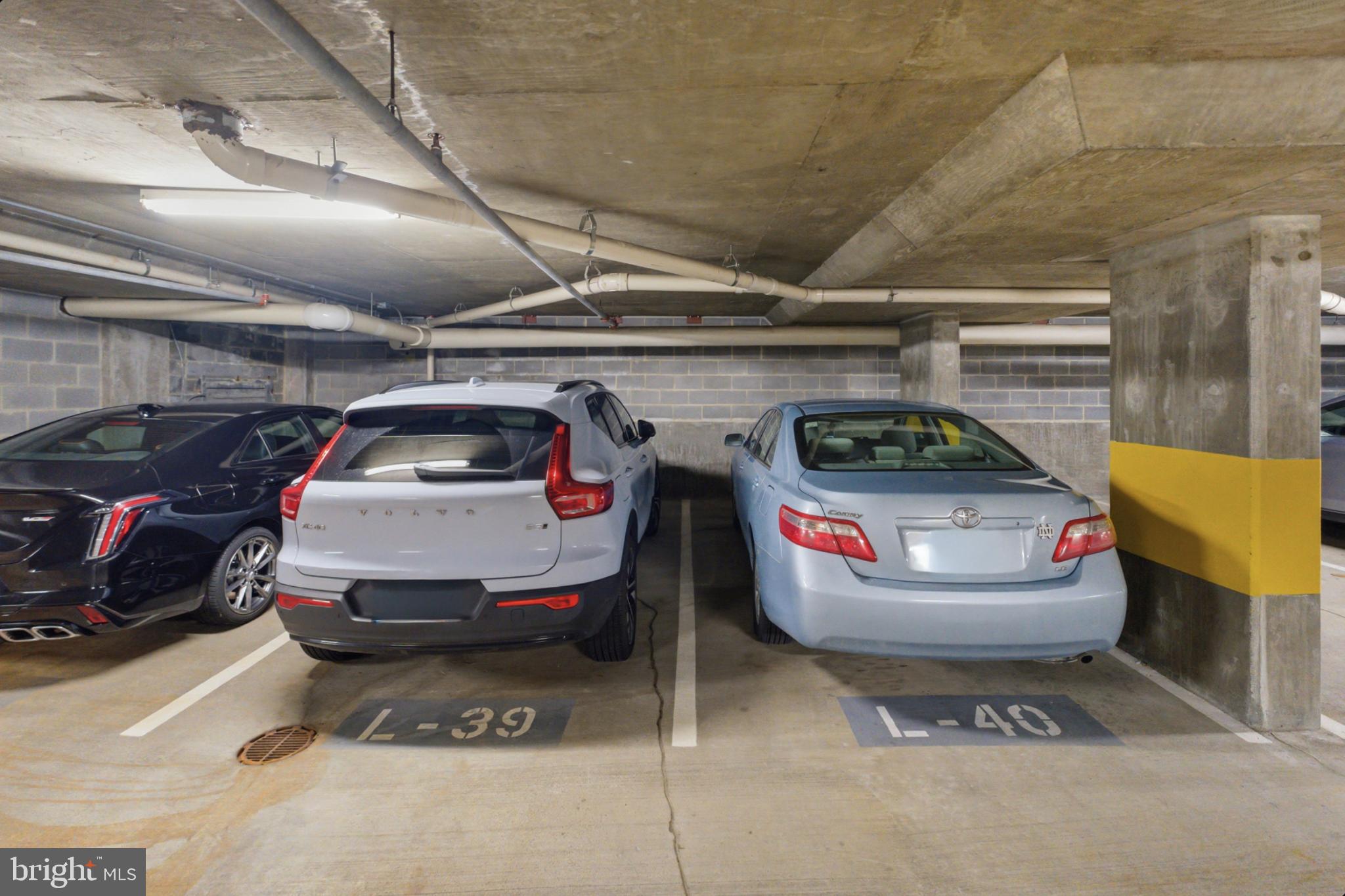 RESTON TOWN CENTER - Residential