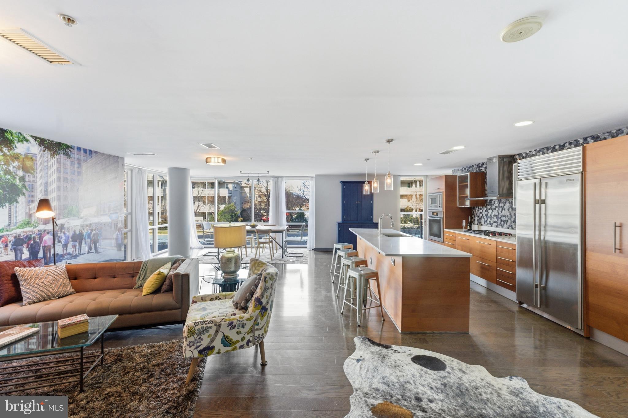 RESTON TOWN CENTER - Residential