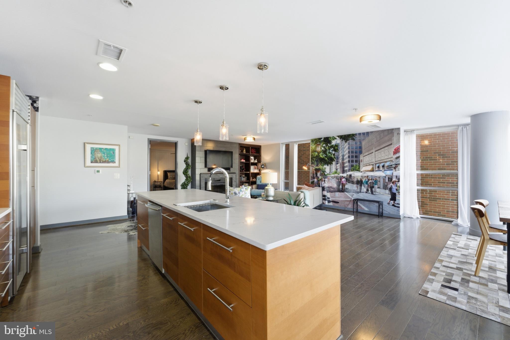 RESTON TOWN CENTER - Residential