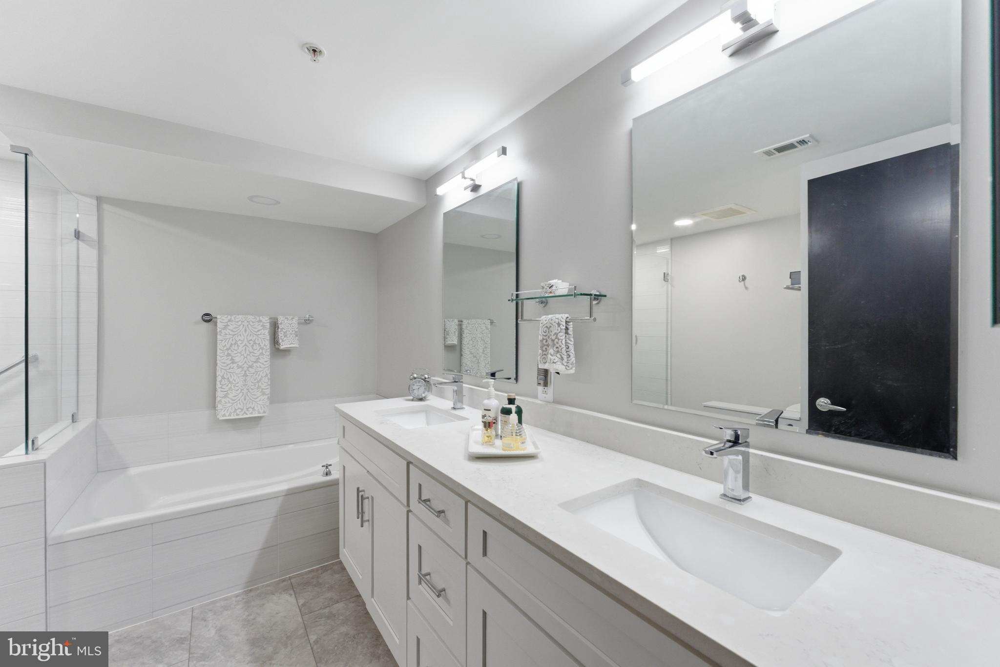 RESTON TOWN CENTER - Residential