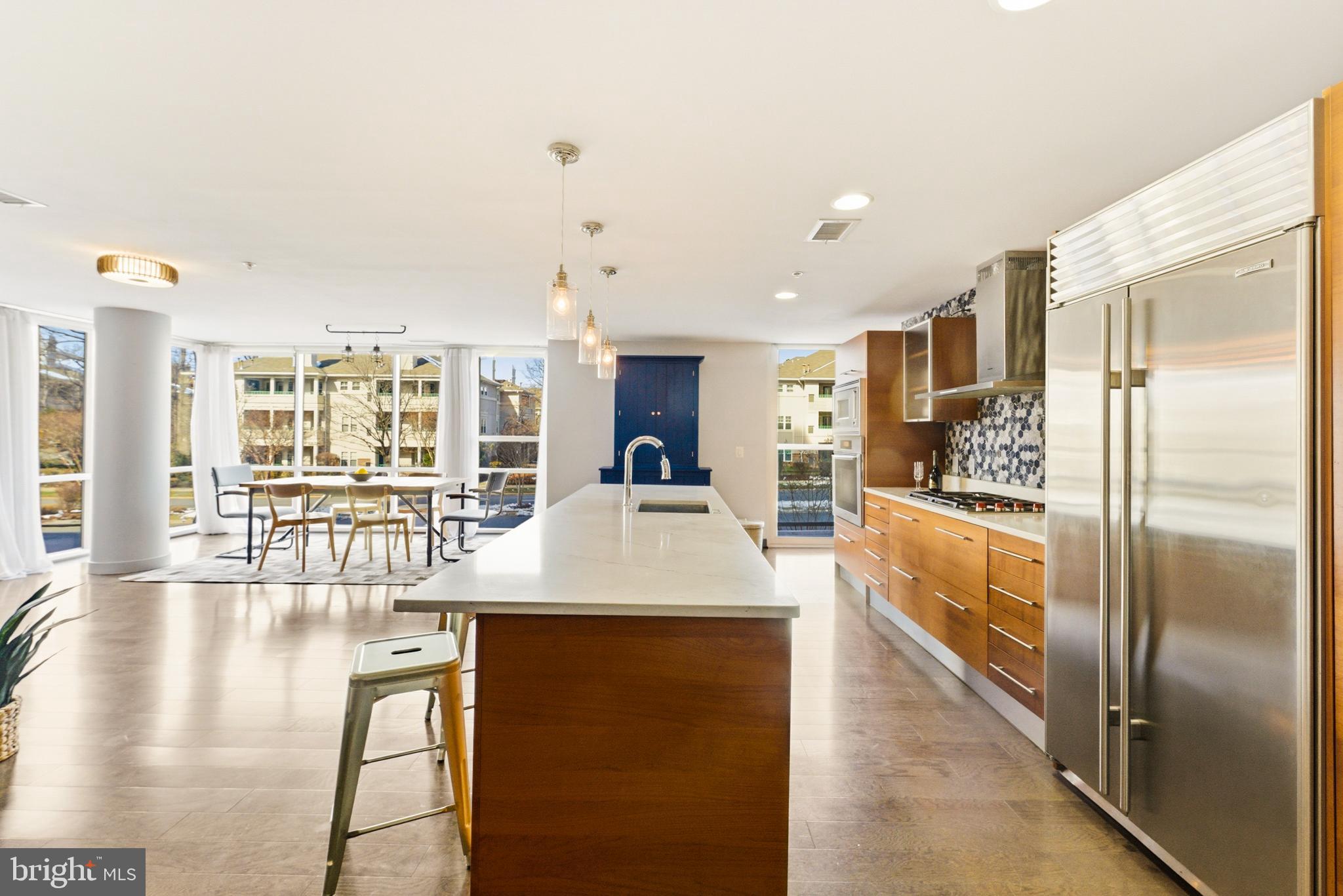 RESTON TOWN CENTER - Residential