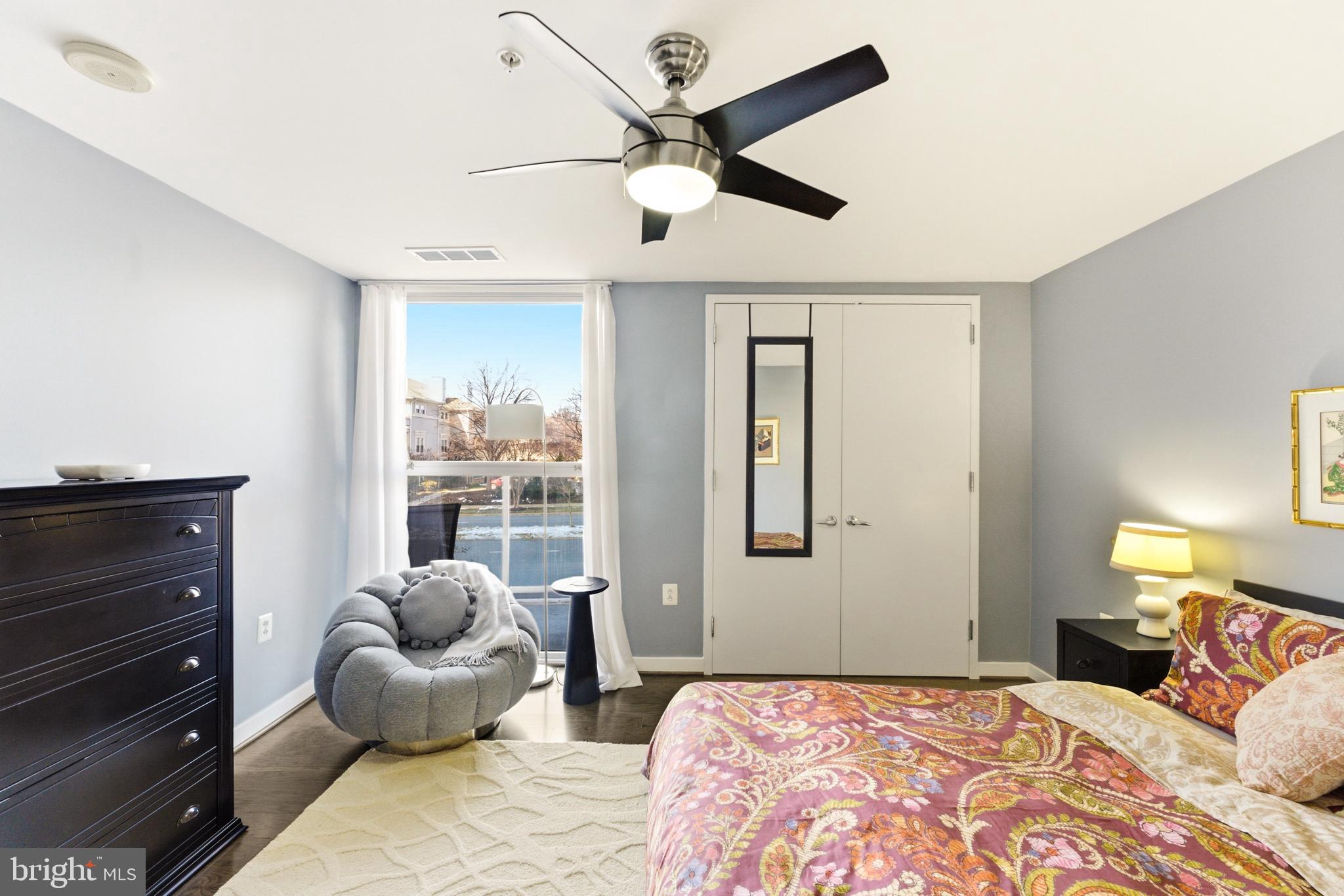 RESTON TOWN CENTER - Residential