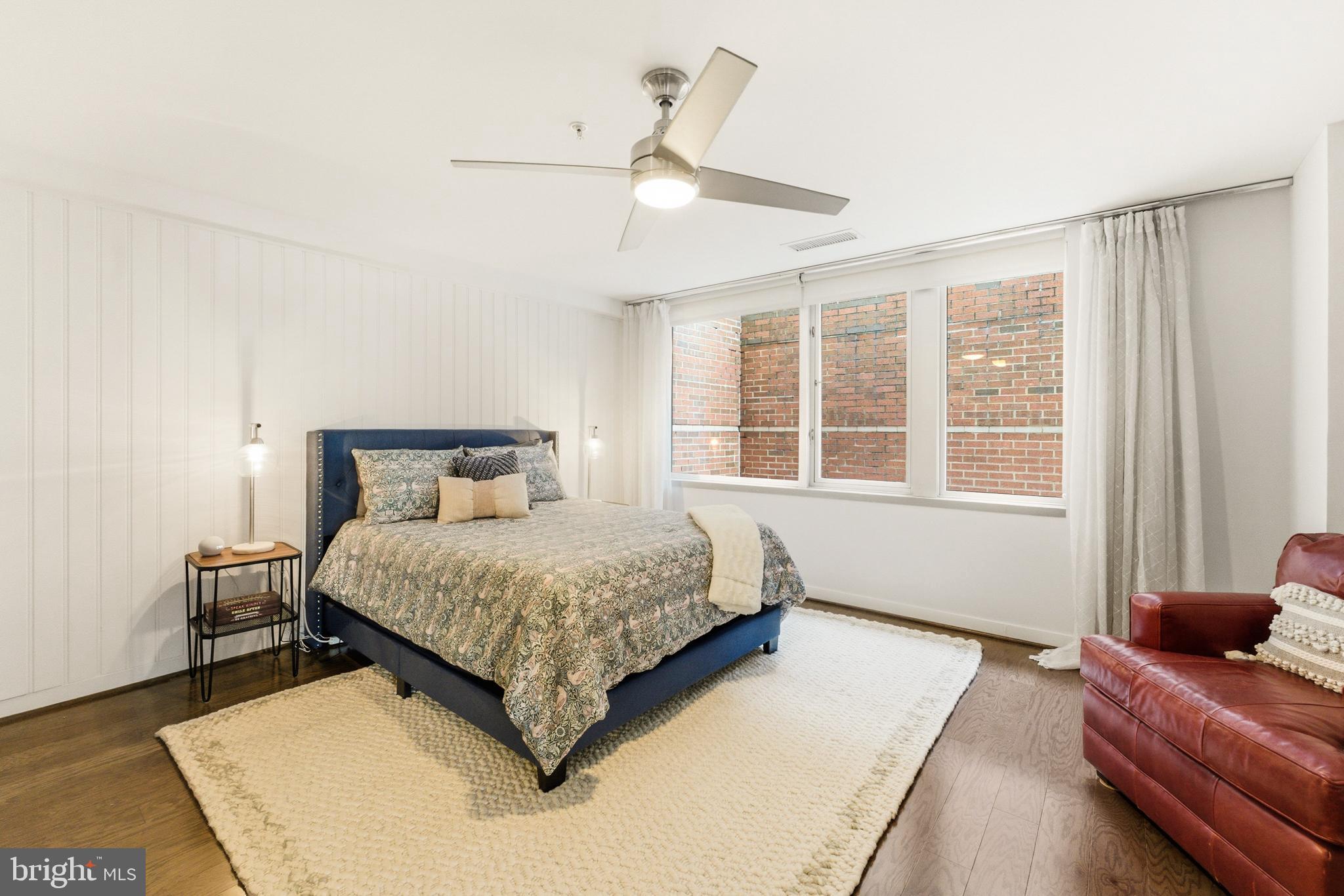 RESTON TOWN CENTER - Residential