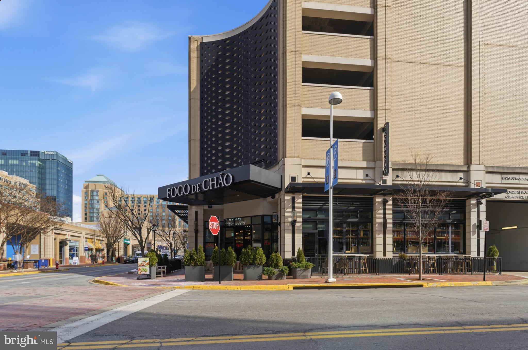 RESTON TOWN CENTER - Residential