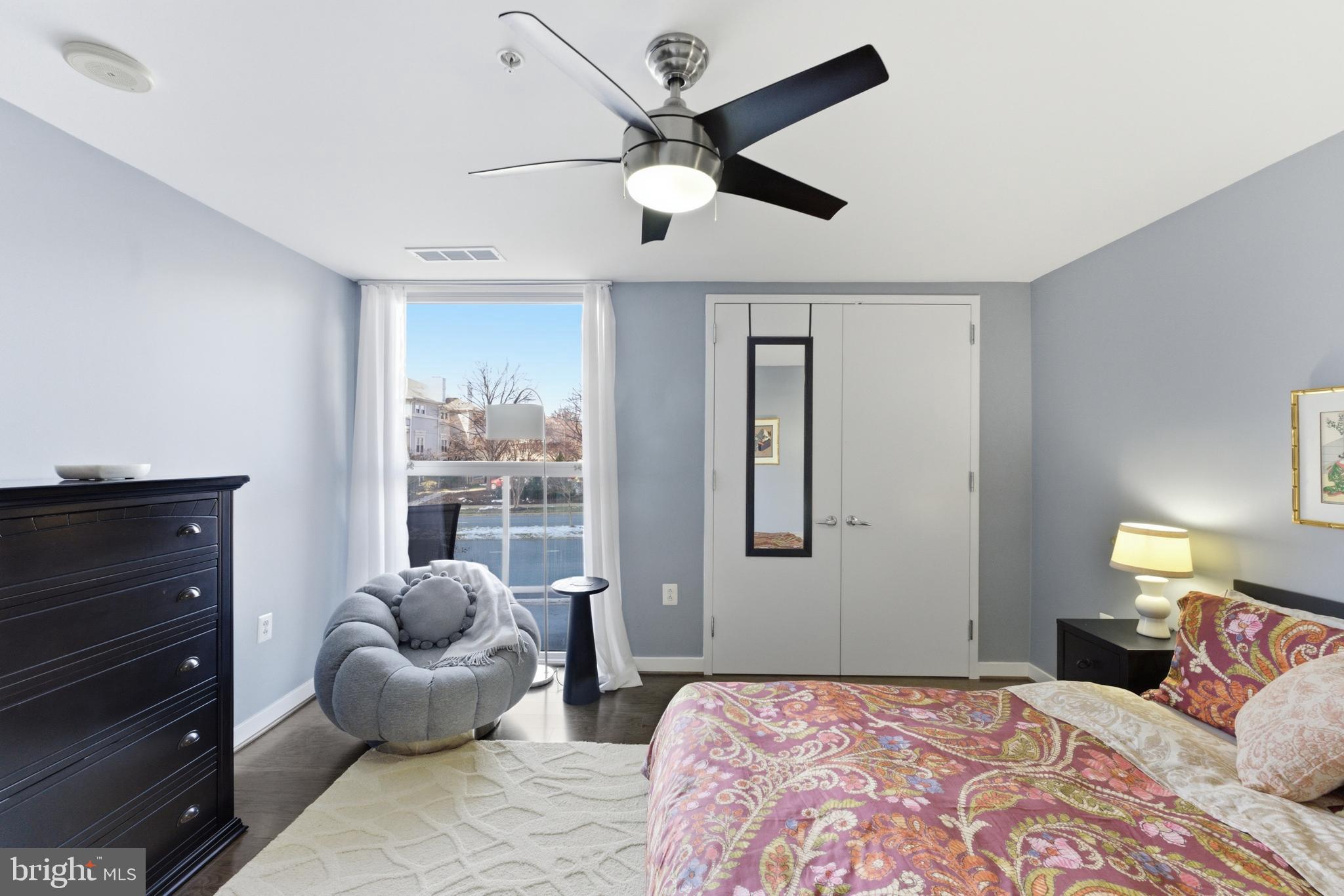 RESTON TOWN CENTER - Residential