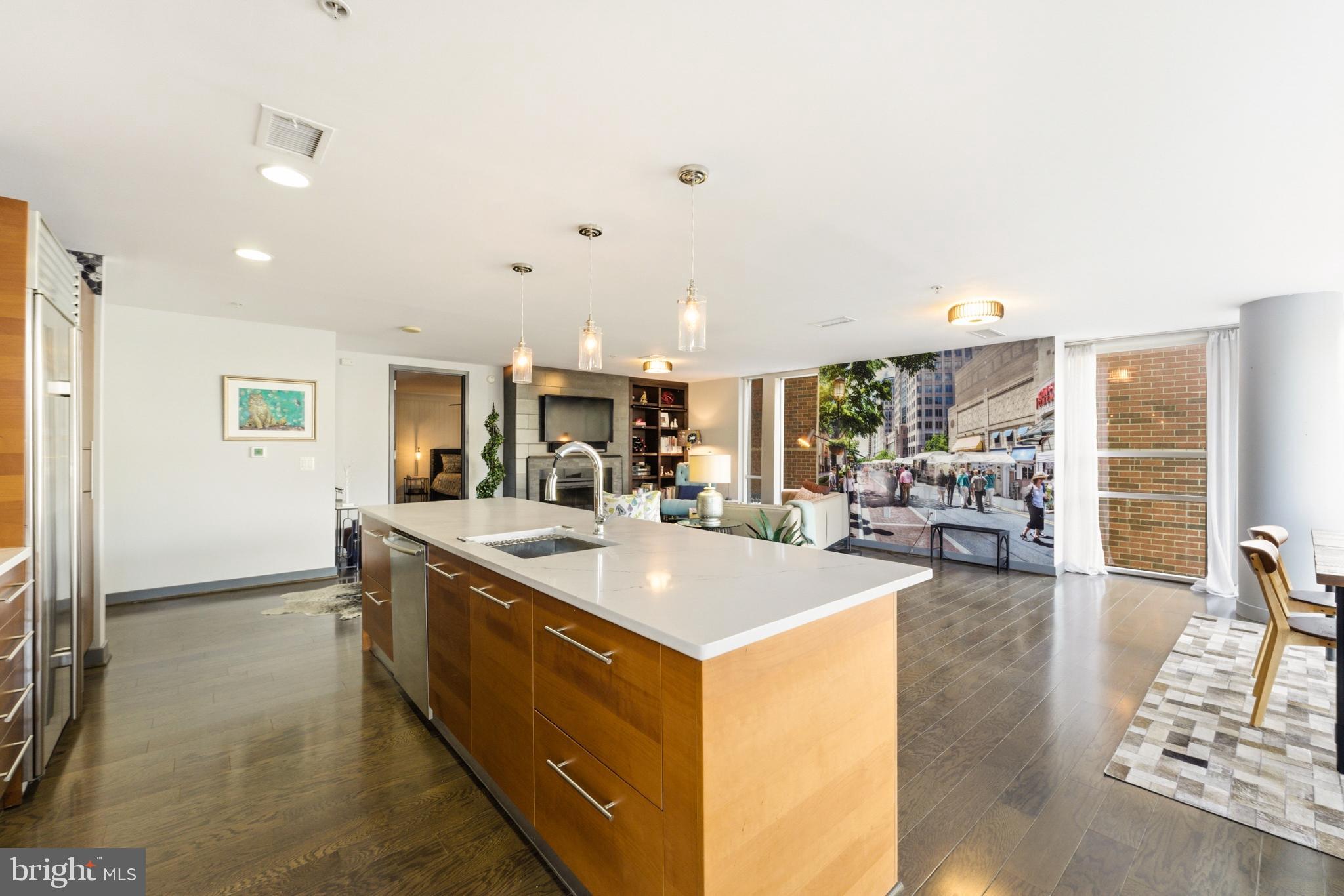 RESTON TOWN CENTER - Residential