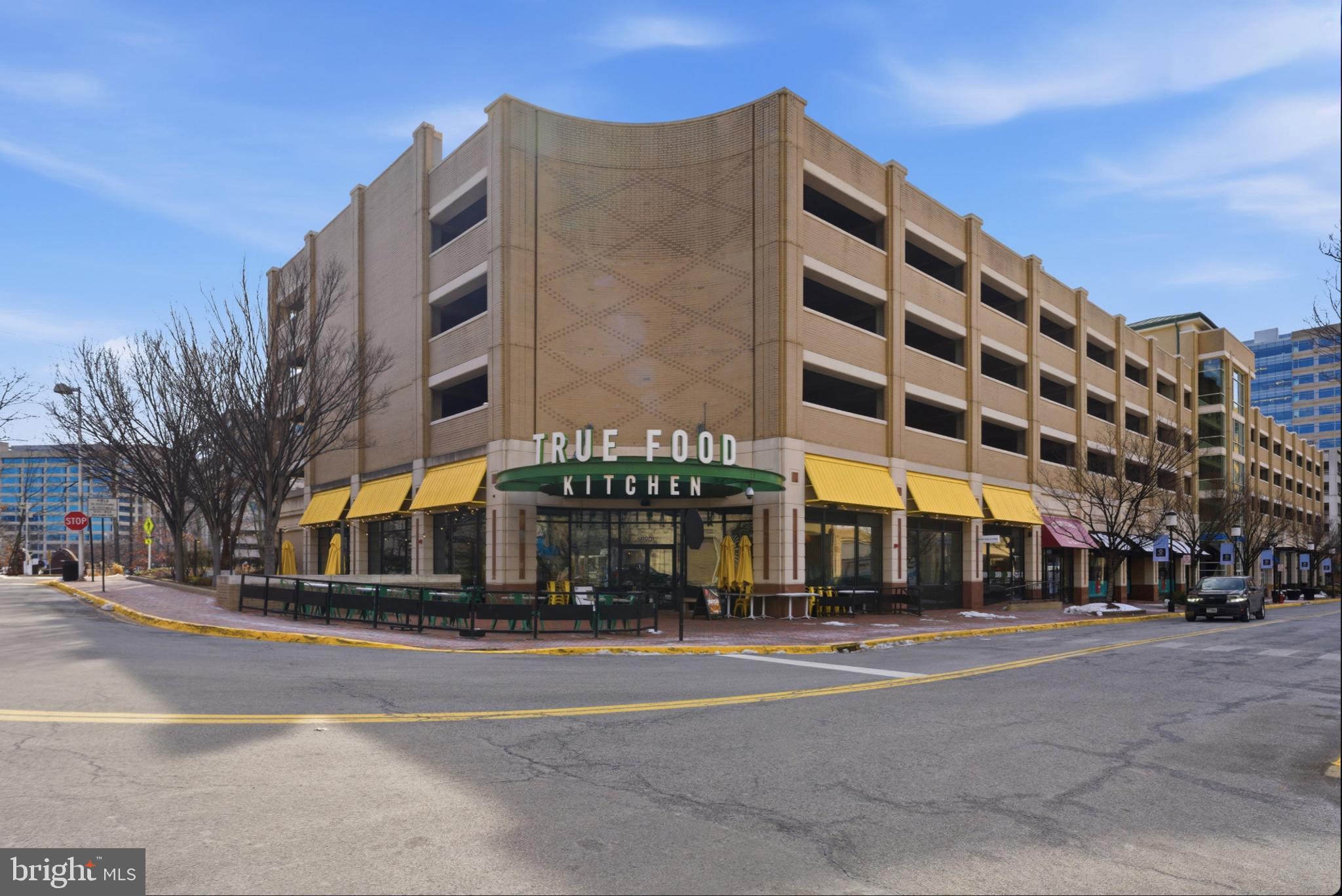 RESTON TOWN CENTER - Residential