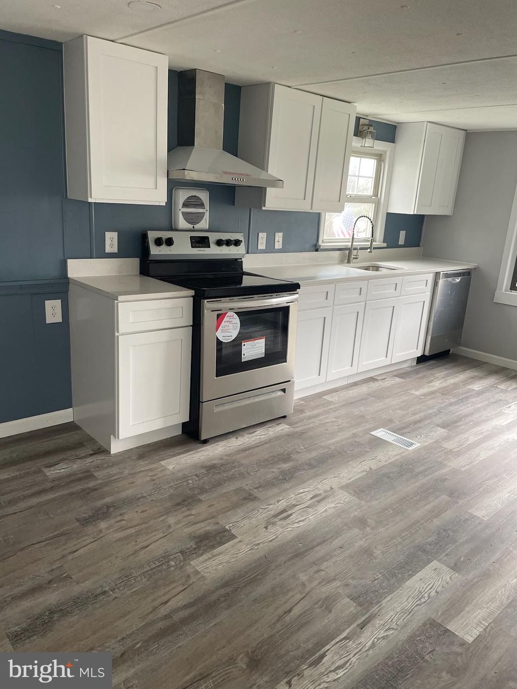 Photo of 719 PRIMROSE LN, EPHRATA, PA 17522 (MLS # PALA2029762)