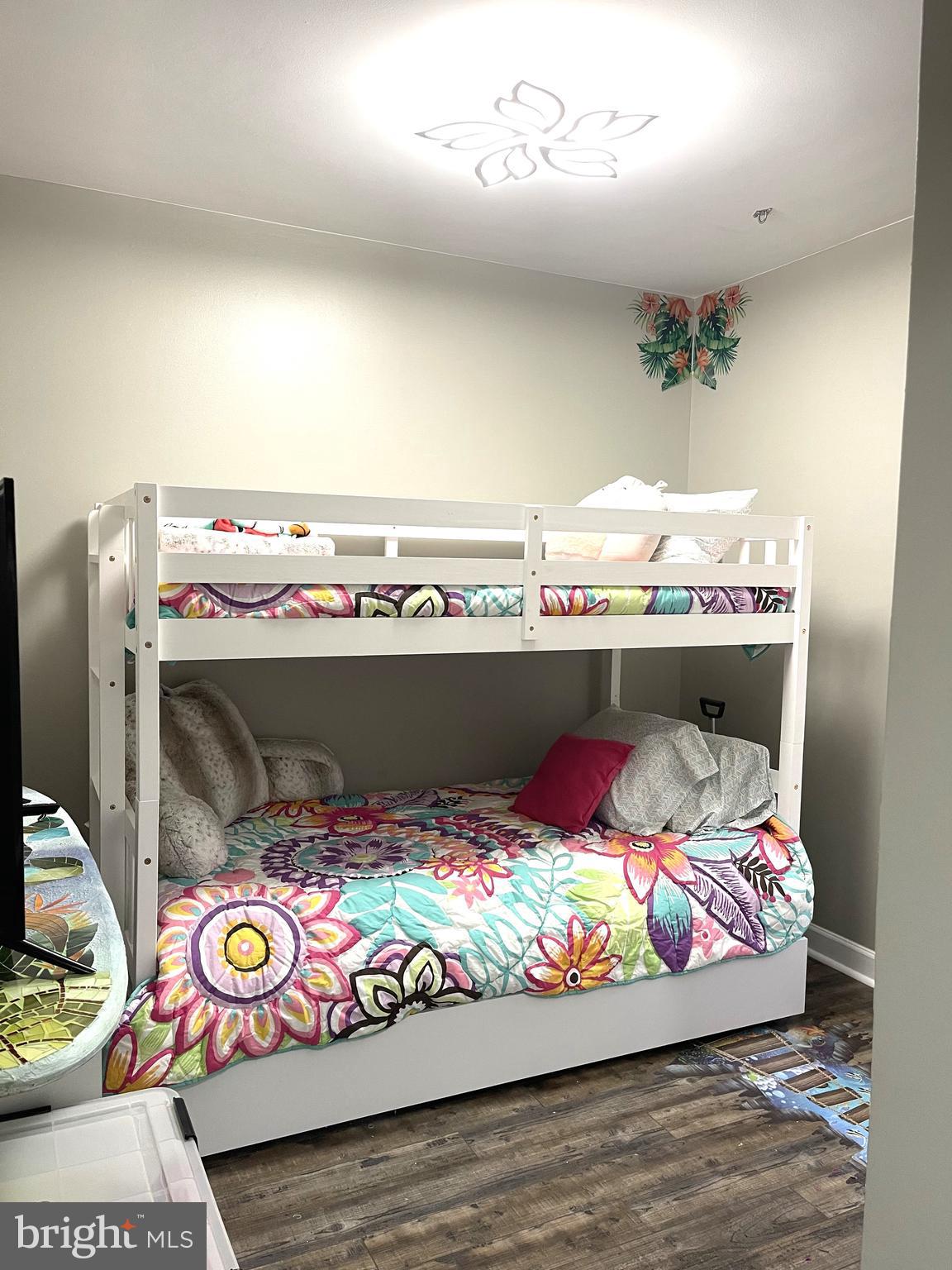 POTOMAC RENAISSANCE - Residential Lease