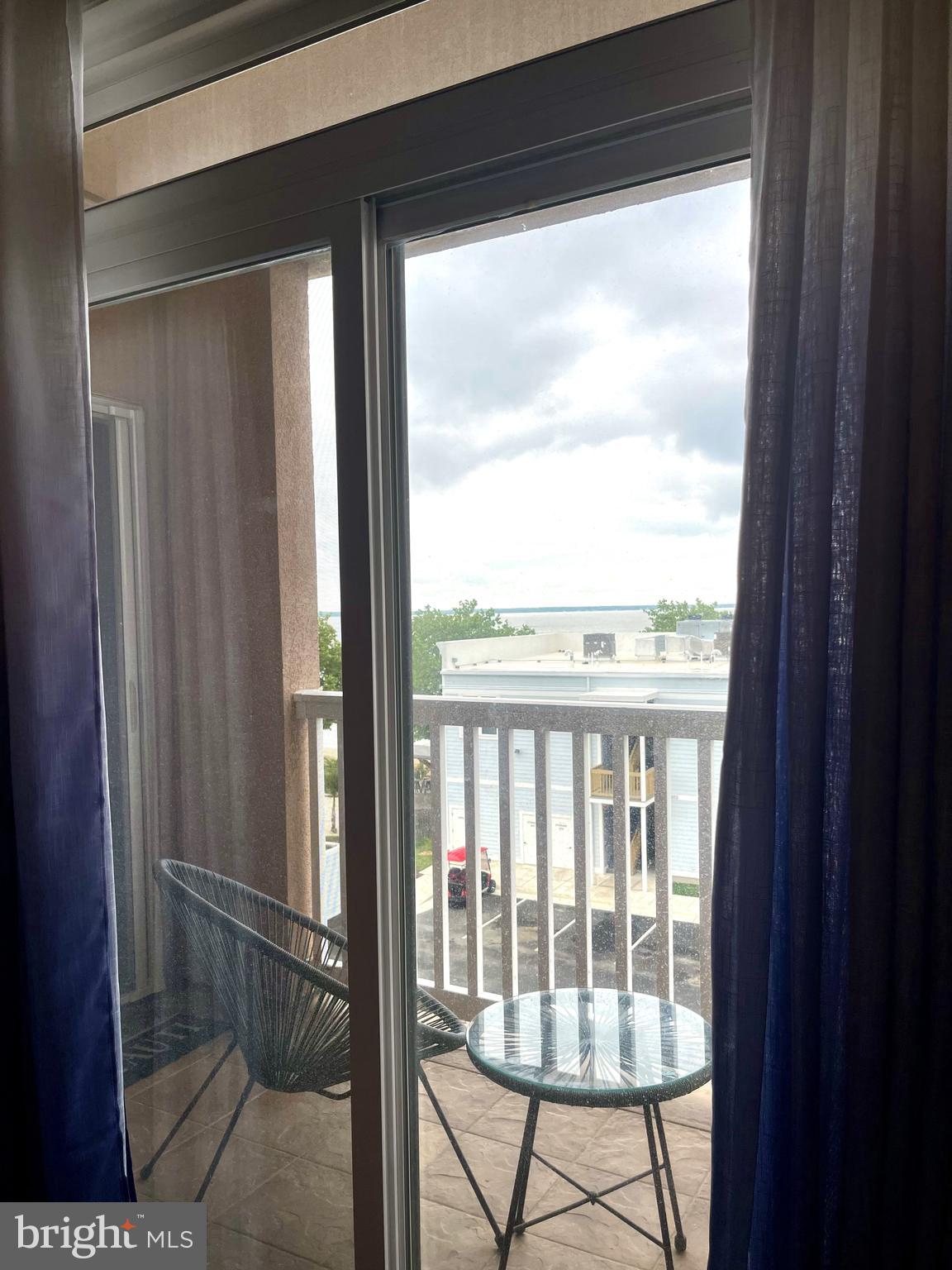 POTOMAC RENAISSANCE - Residential Lease