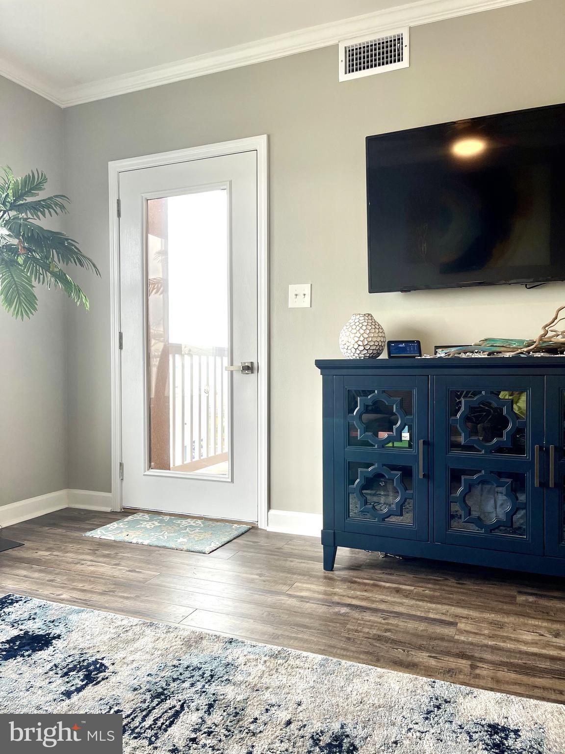 POTOMAC RENAISSANCE - Residential Lease