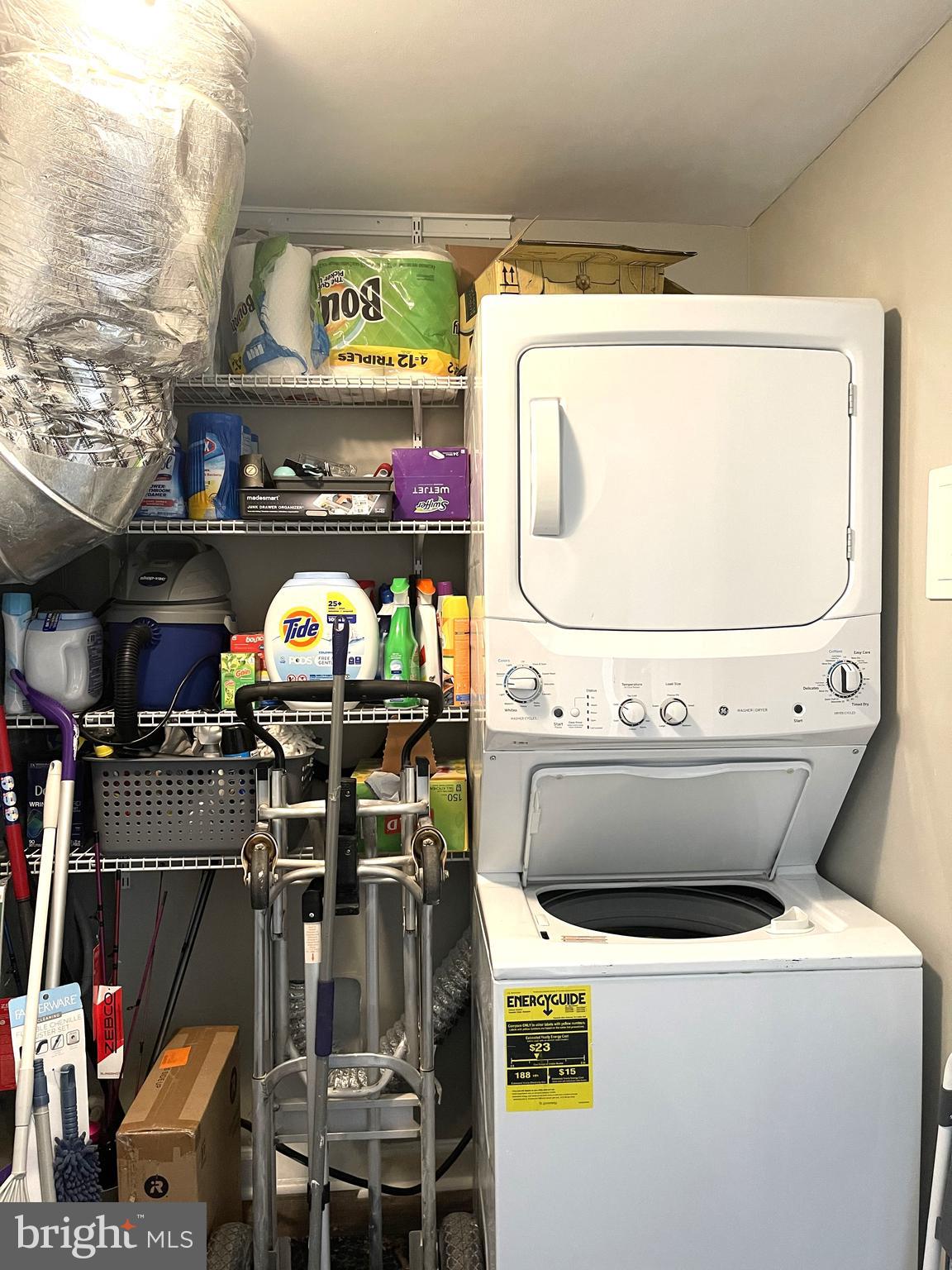 POTOMAC RENAISSANCE - Residential Lease