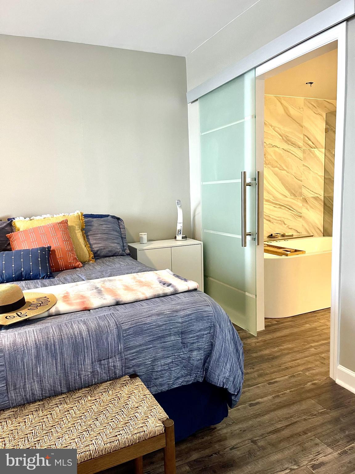 POTOMAC RENAISSANCE - Residential Lease