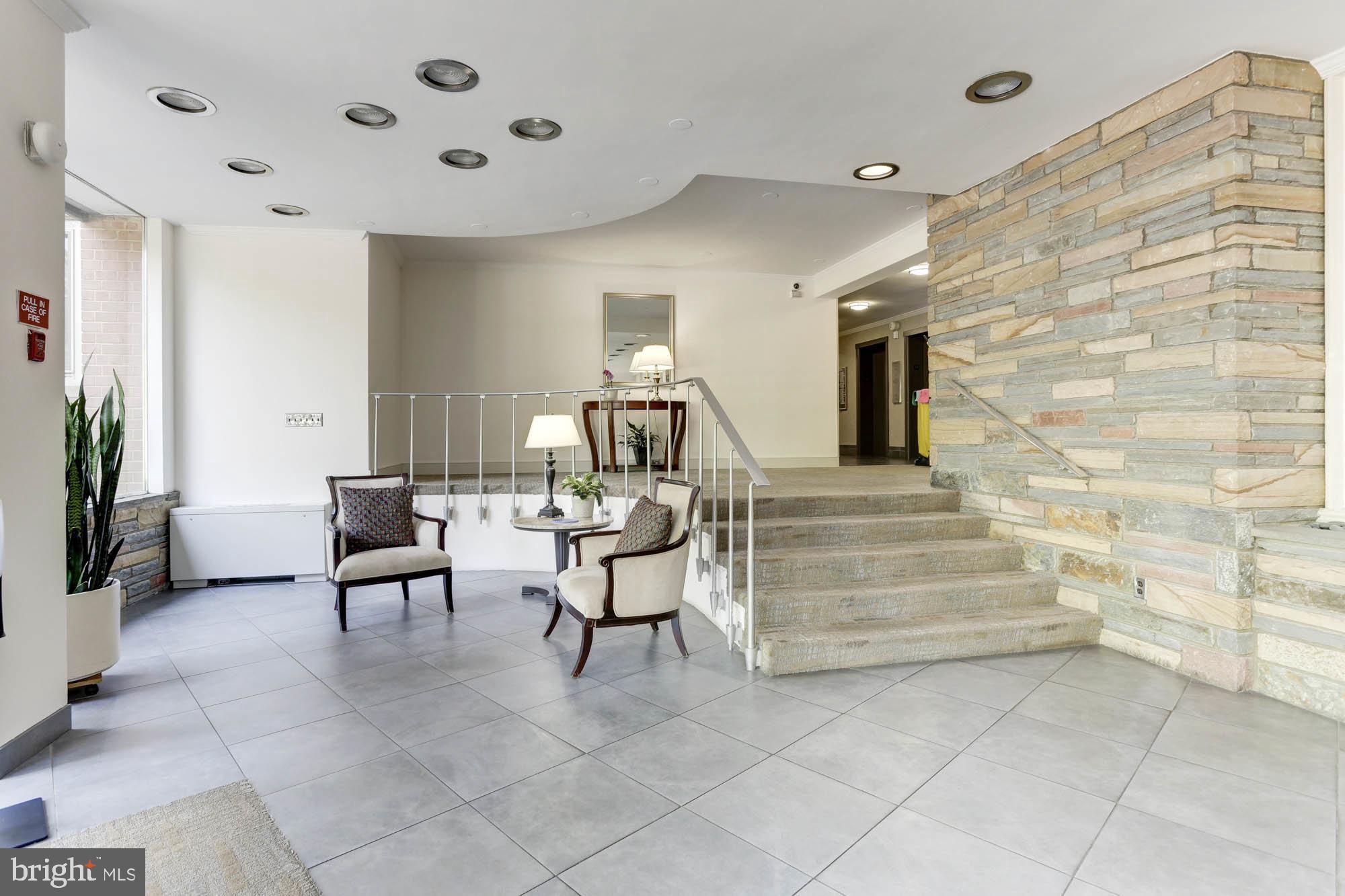 KENWOOD HOUSE - Residential