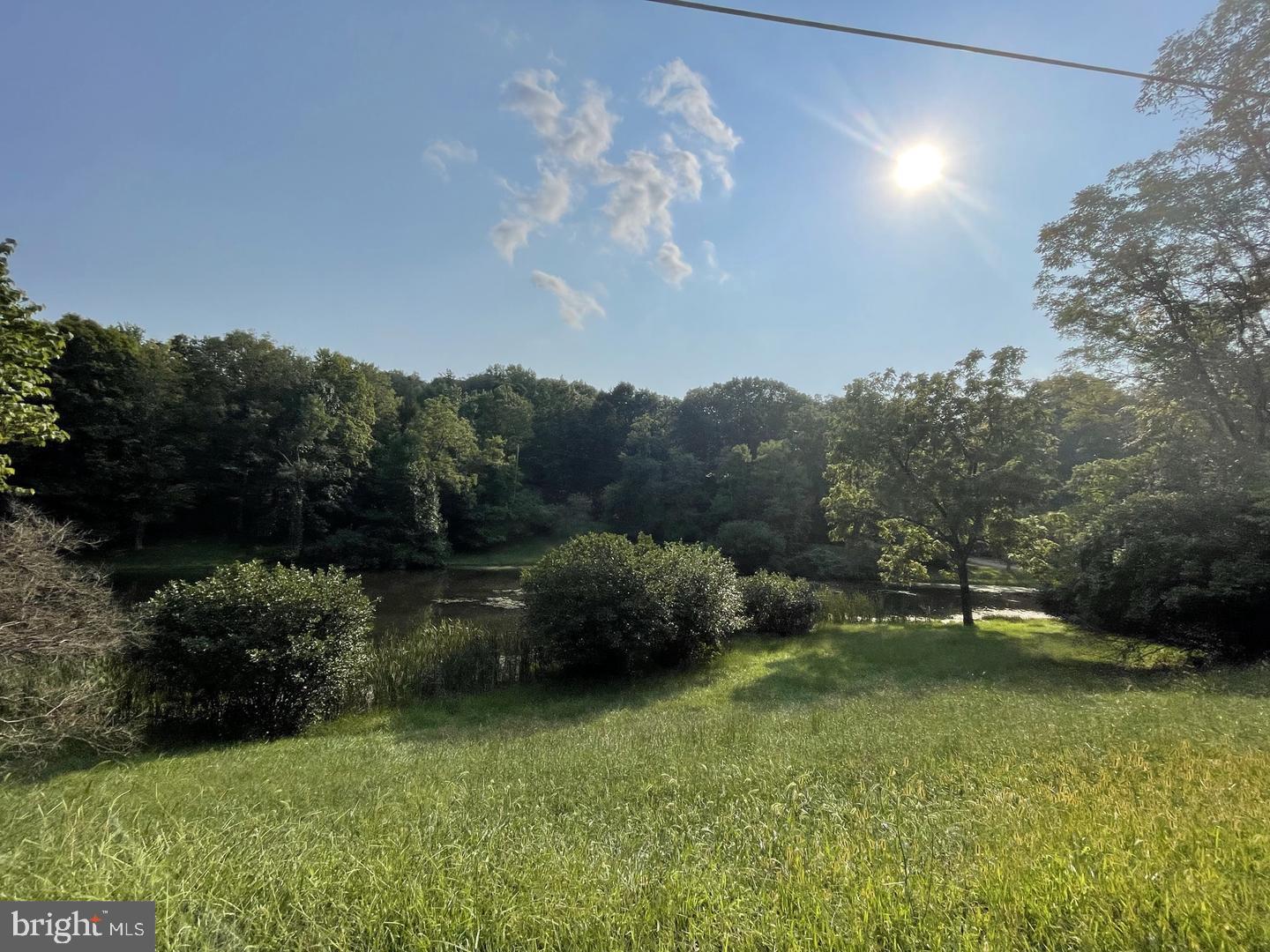 COLONIAL VILLAGE - Land