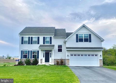 190 PETRELIA DRIVE HONEY BROOK PA 19344