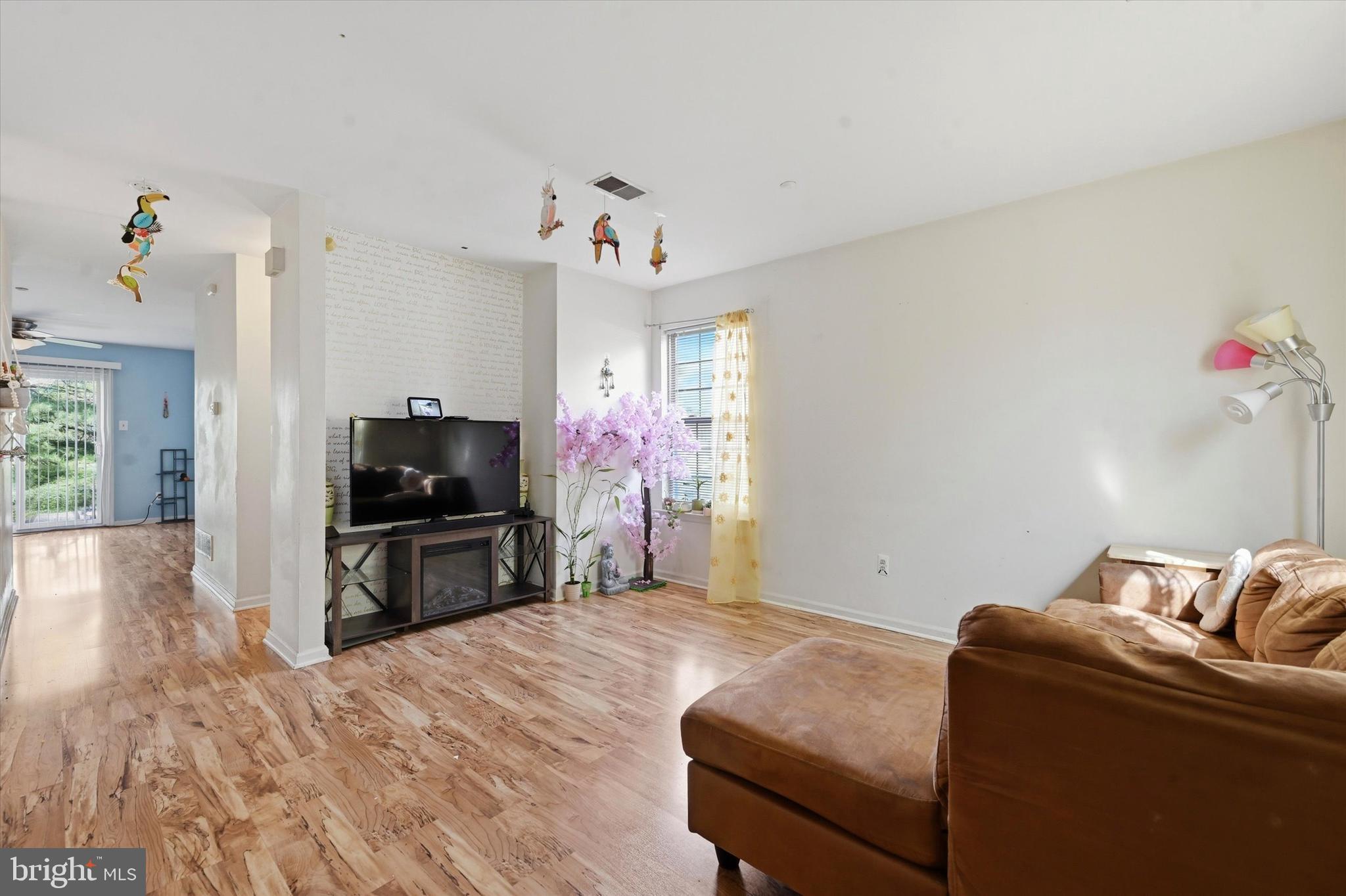 EXTON STATION - Residential