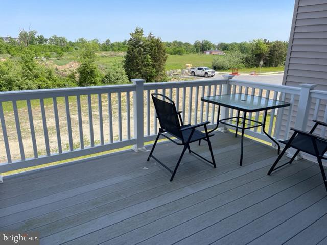 FREEDOM MANOR - Residential Lease