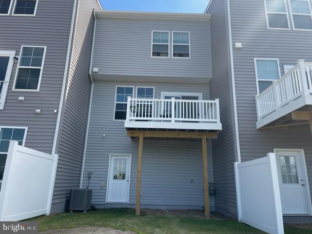 FREEDOM MANOR - Residential Lease