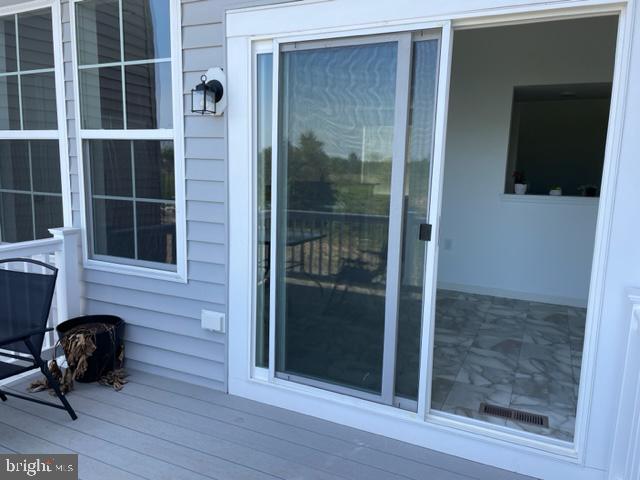 FREEDOM MANOR - Residential Lease