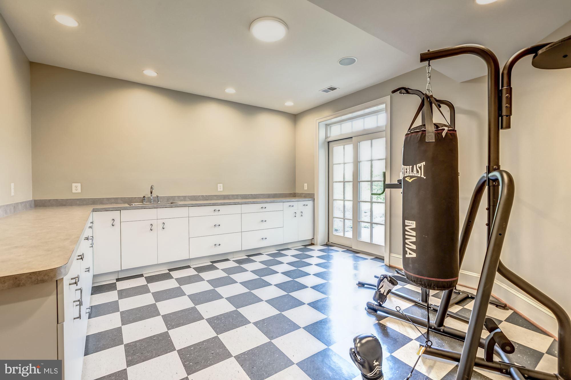 DEERFIELD POND - Residential