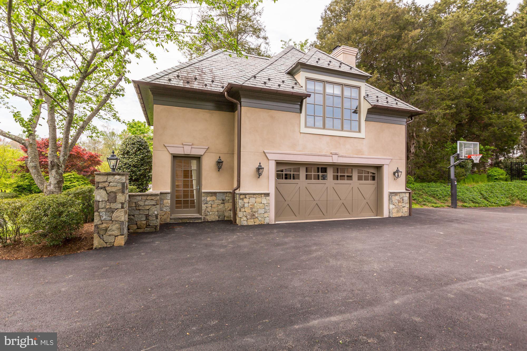 DEERFIELD POND - Residential