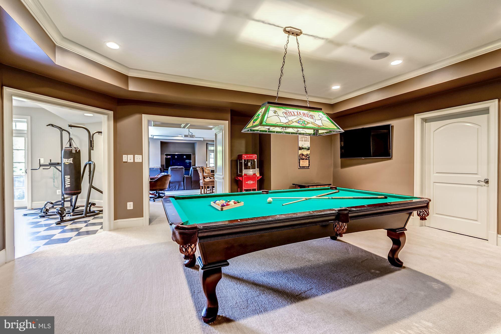 DEERFIELD POND - Residential