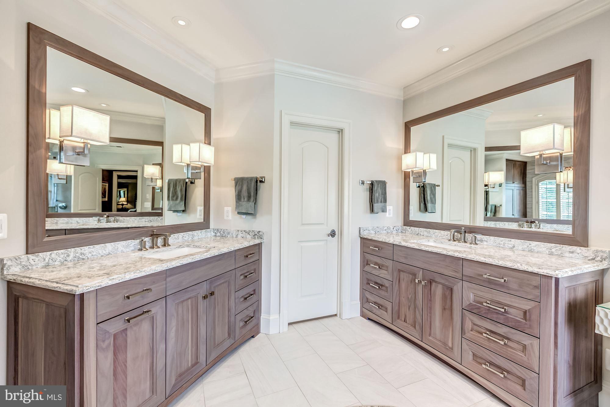 DEERFIELD POND - Residential