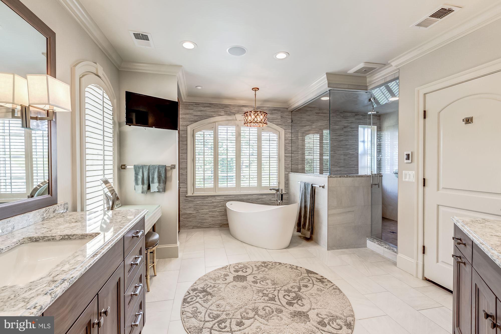 DEERFIELD POND - Residential