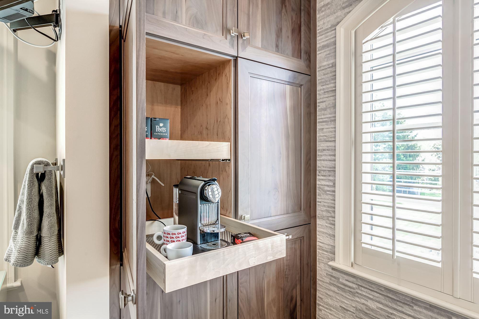 DEERFIELD POND - Residential