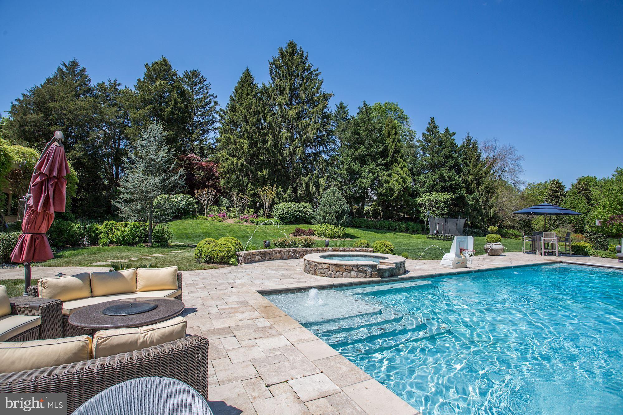 DEERFIELD POND - Residential