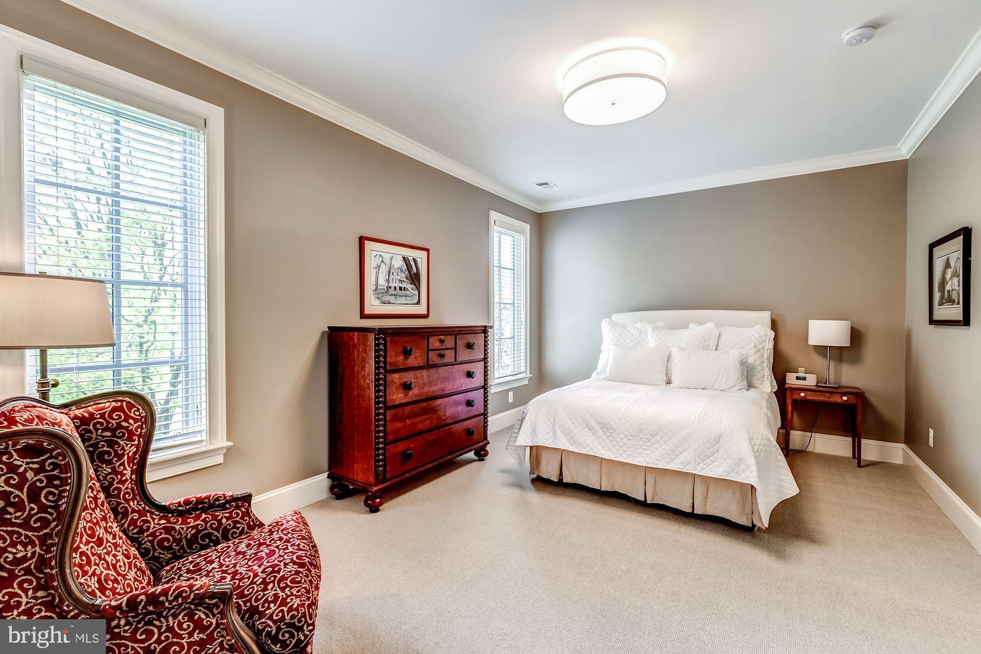 DEERFIELD POND - Residential