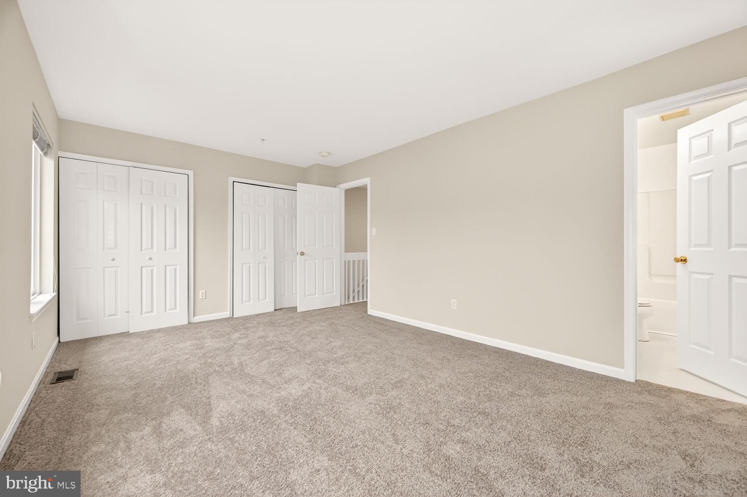 QUEENS LANDING - Residential