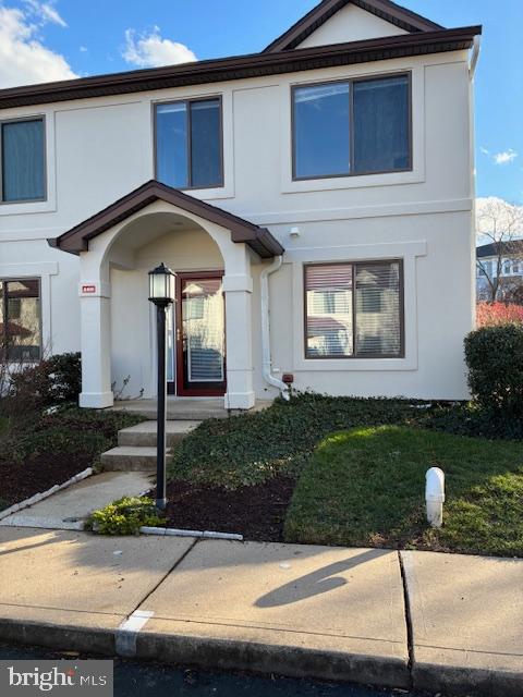 QUEENS LANDING - Residential