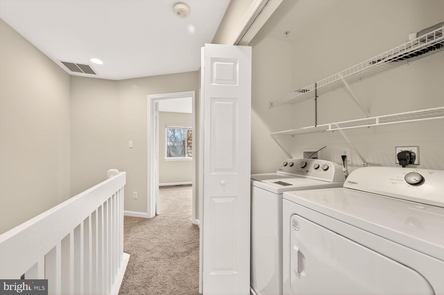 QUEENS LANDING - Residential