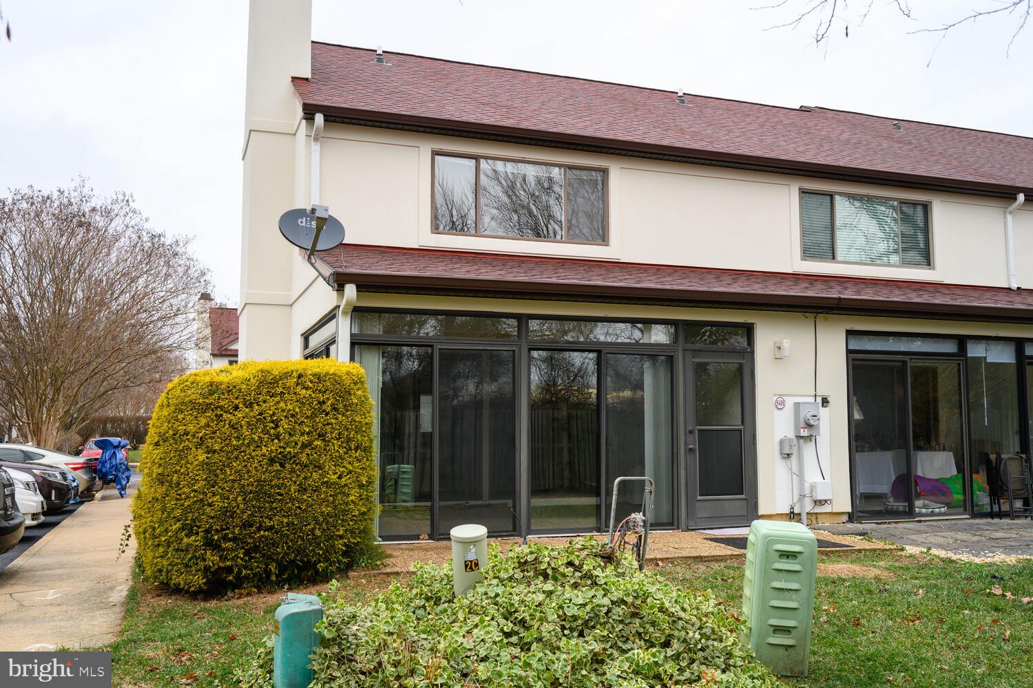 QUEENS LANDING - Residential