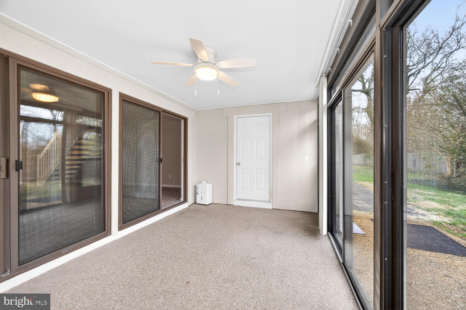 QUEENS LANDING - Residential