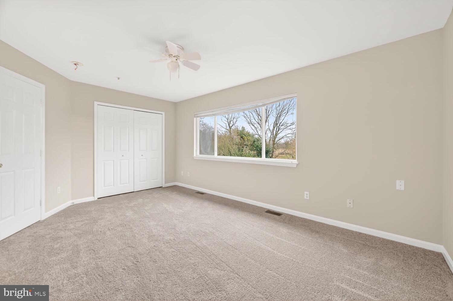 QUEENS LANDING - Residential