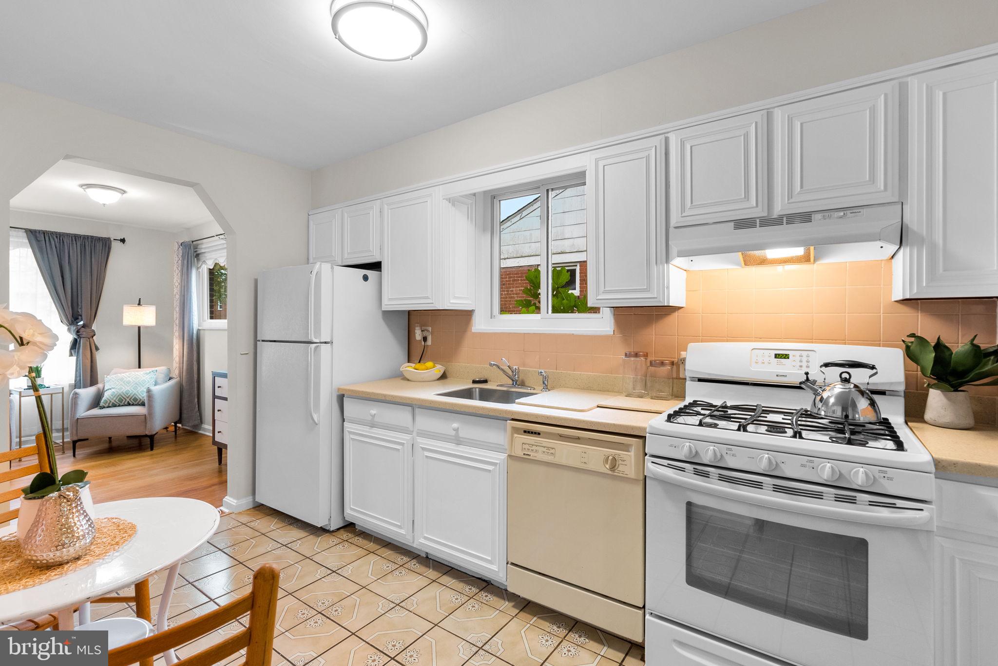 CONNECTICUT AVE - Residential