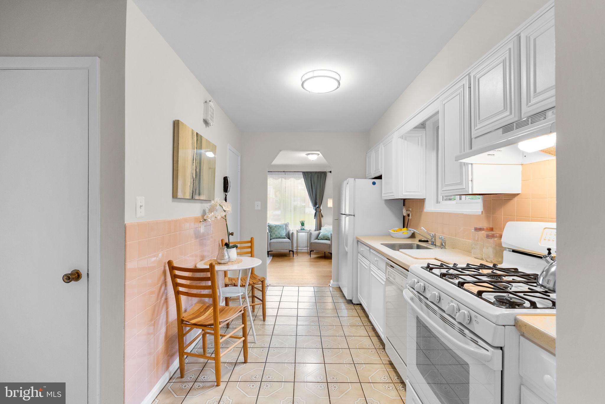 CONNECTICUT AVE - Residential