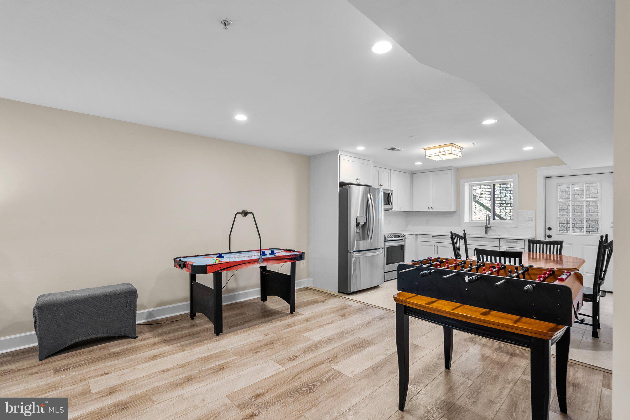 WEST CHEVY CHASE HEIGHTS - Residential