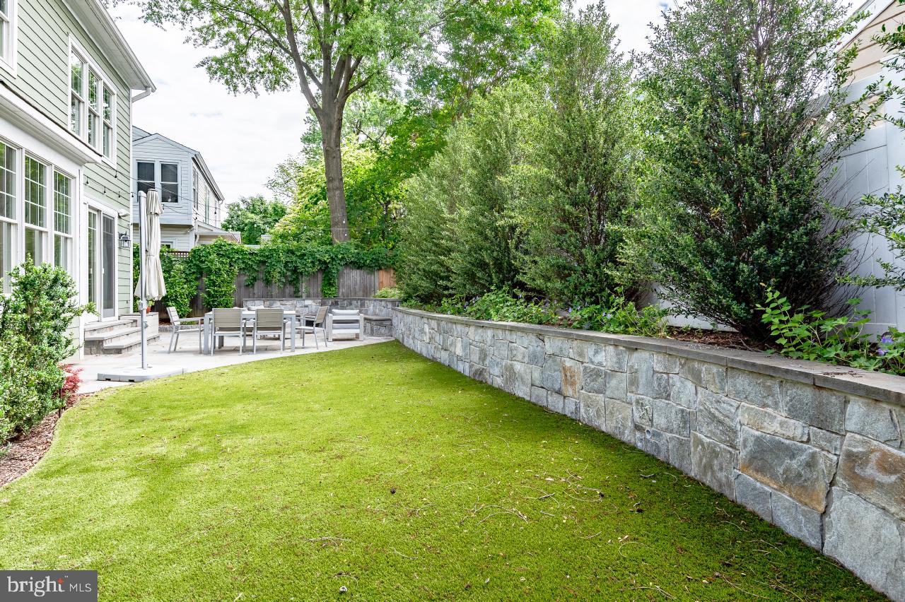 WEST CHEVY CHASE HEIGHTS - Residential