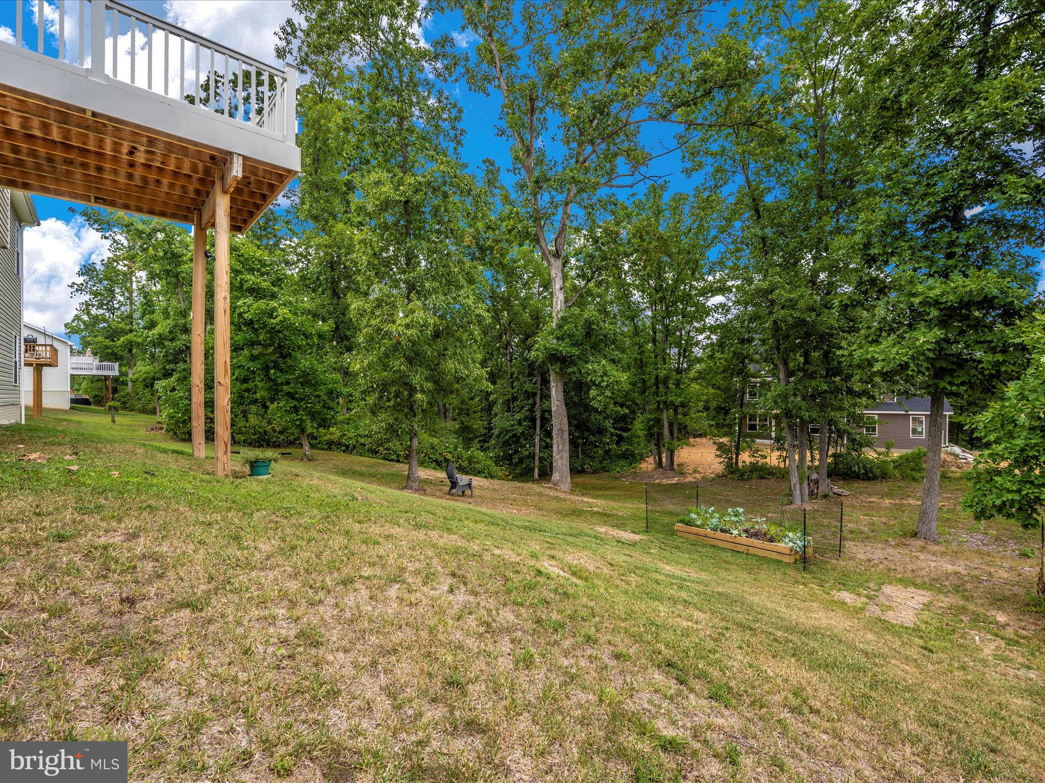 MIDDLE CREEK MANOR - Residential