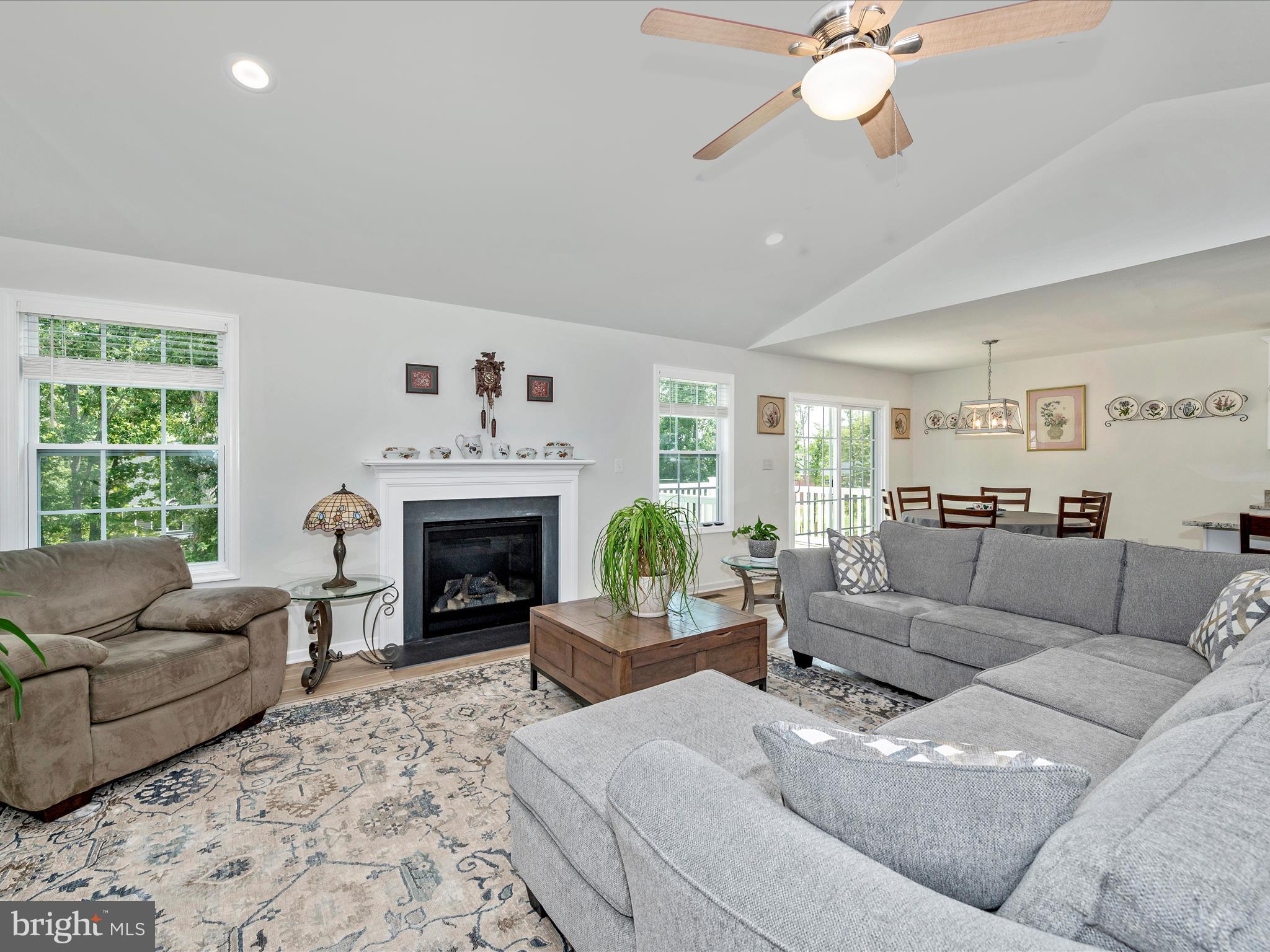 MIDDLE CREEK MANOR - Residential